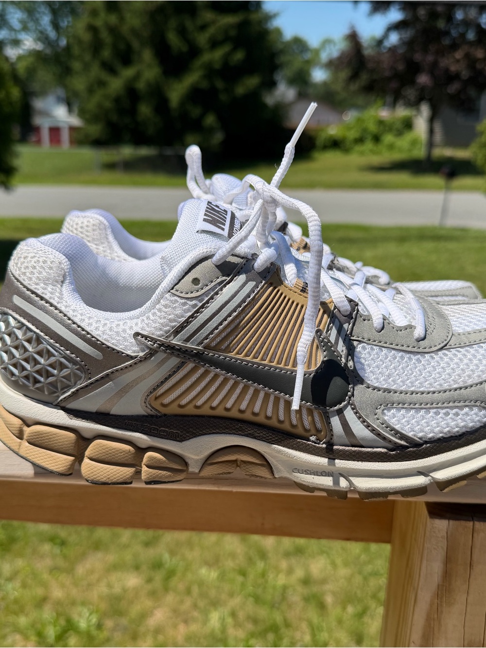 Nike Men’s White, Gray & Tan Athletic Sneakers